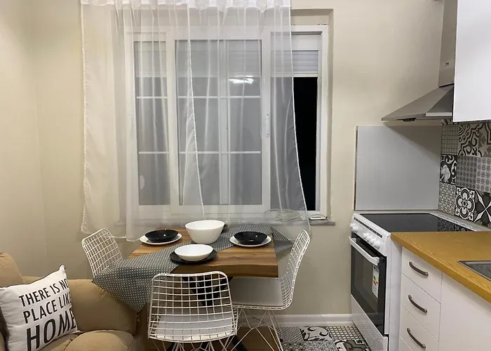 Blloku 公寓 地拉那